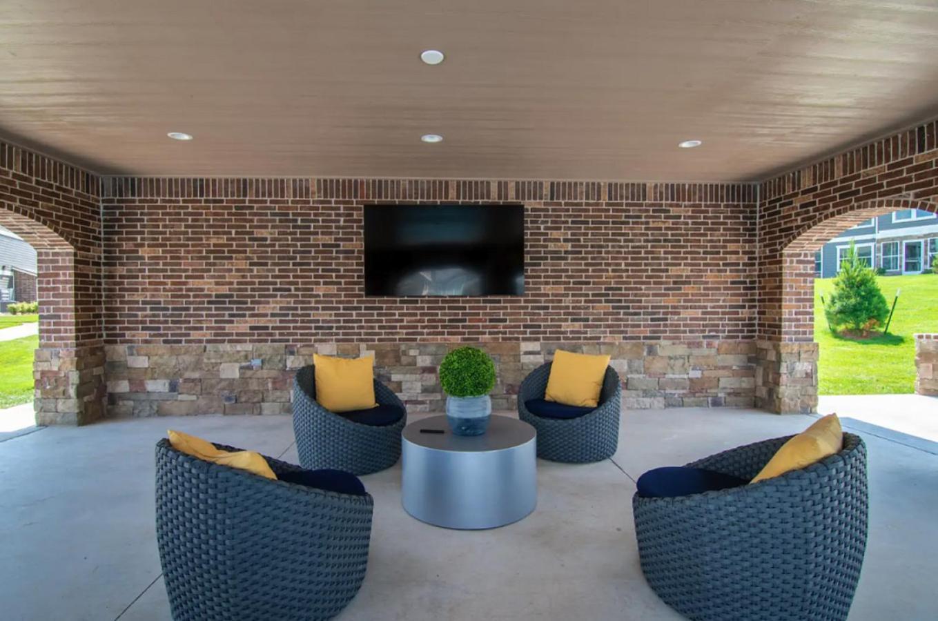 Landing At Center 301 - 2 Bedrooms In Belton Exterior photo